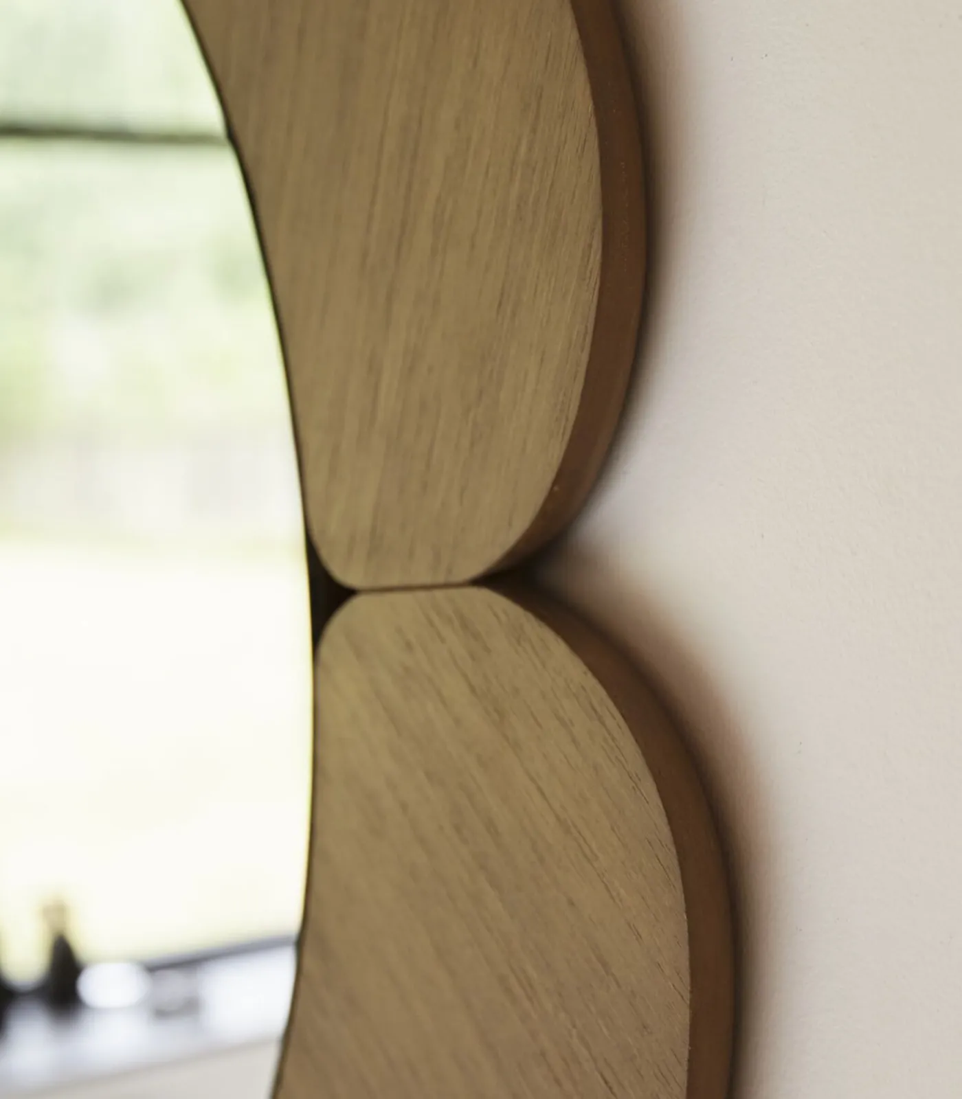 New Sara - Spiegel in licht mindihout 110 x 110 cm Spiegels