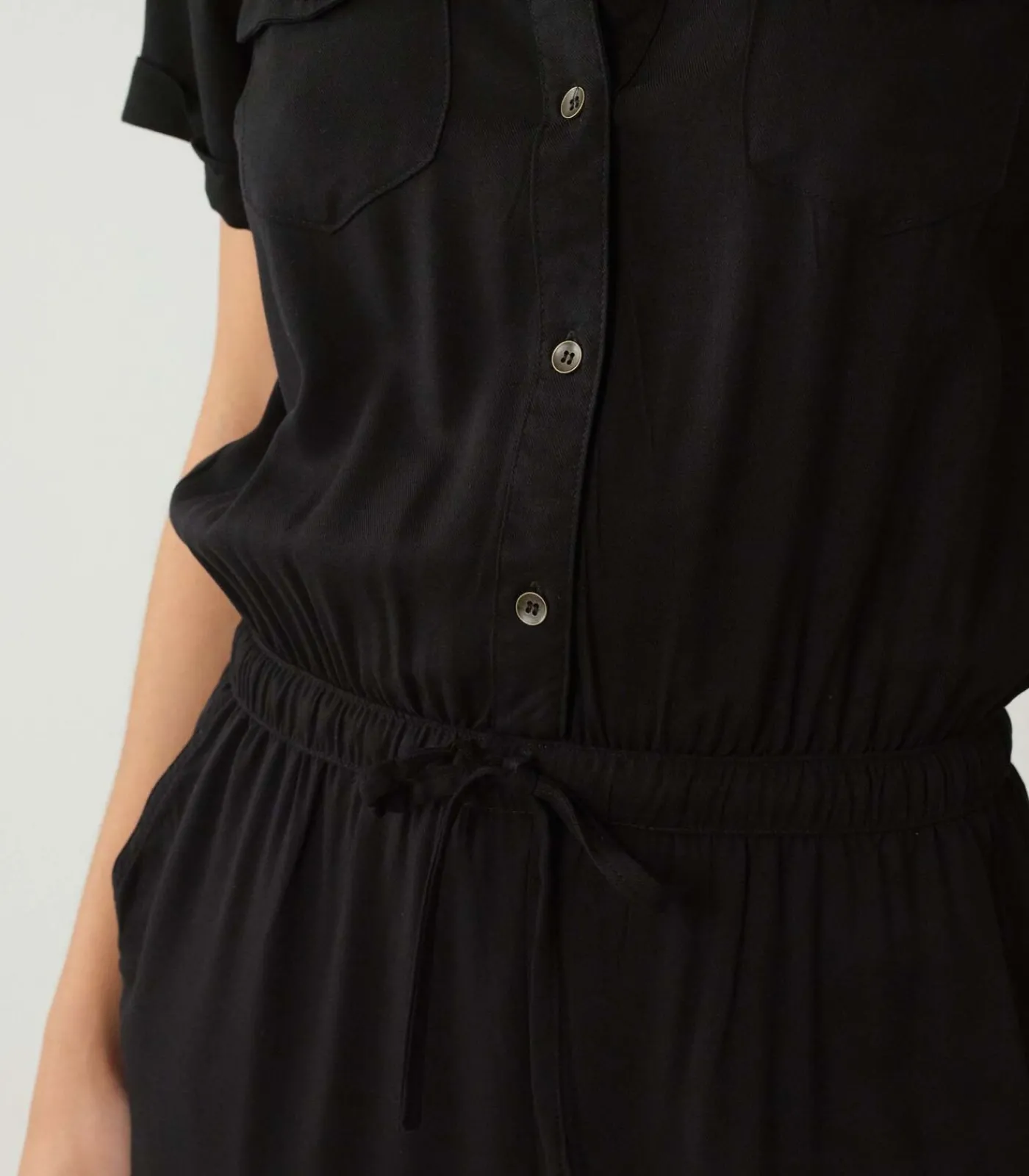 DAMES Deeluxe SAVANE - Damesjumpsuit met korte mouwen