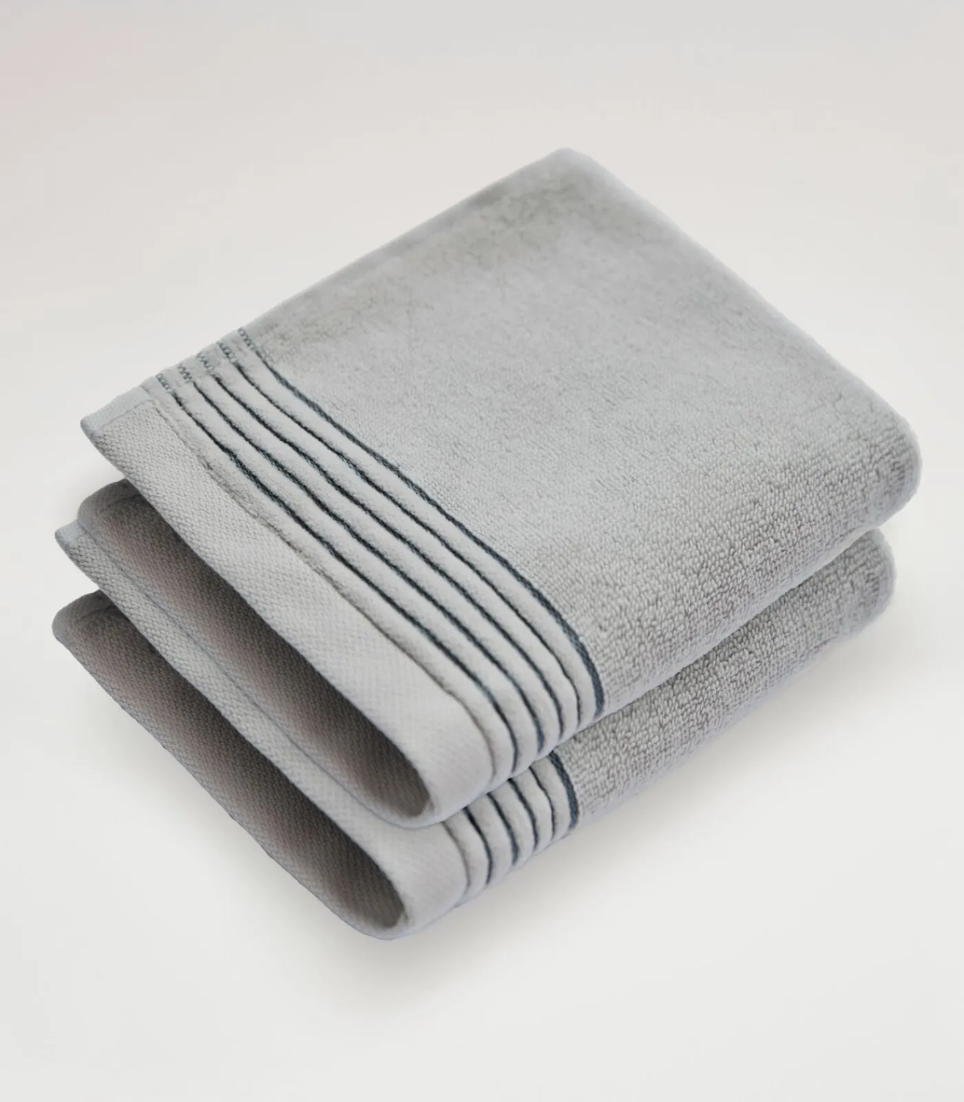 Best Set van 2 Premium Handdoeken SILVER MIST. Biologisch Katoen Handdoeken