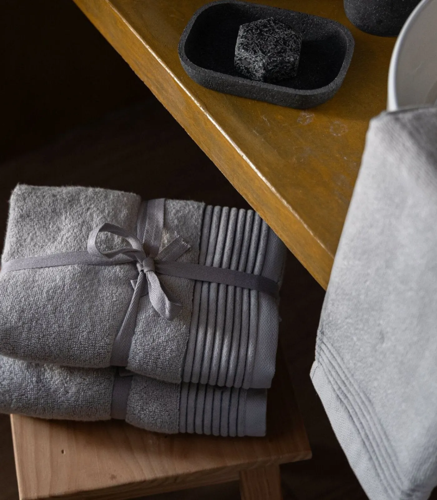 Best Set van 2 Premium Handdoeken SILVER MIST. Biologisch Katoen Handdoeken