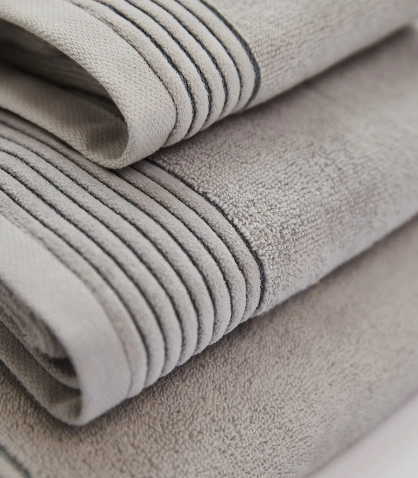 Best Set van 2 Premium Handdoeken SILVER MIST. Biologisch Katoen Handdoeken
