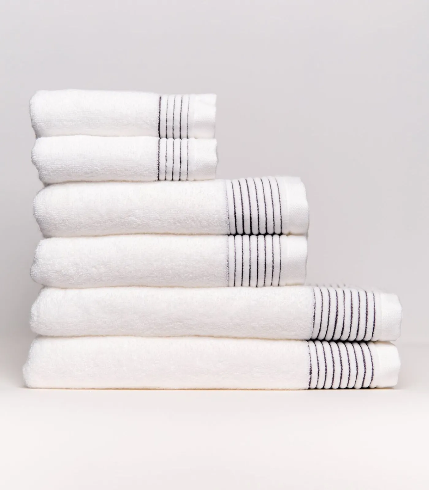 Sale Set van 6 Premium Handdoeken PURE ELEGANCE (2-30x50cm, 2-50x100cm, 2-70x140cm) Badset