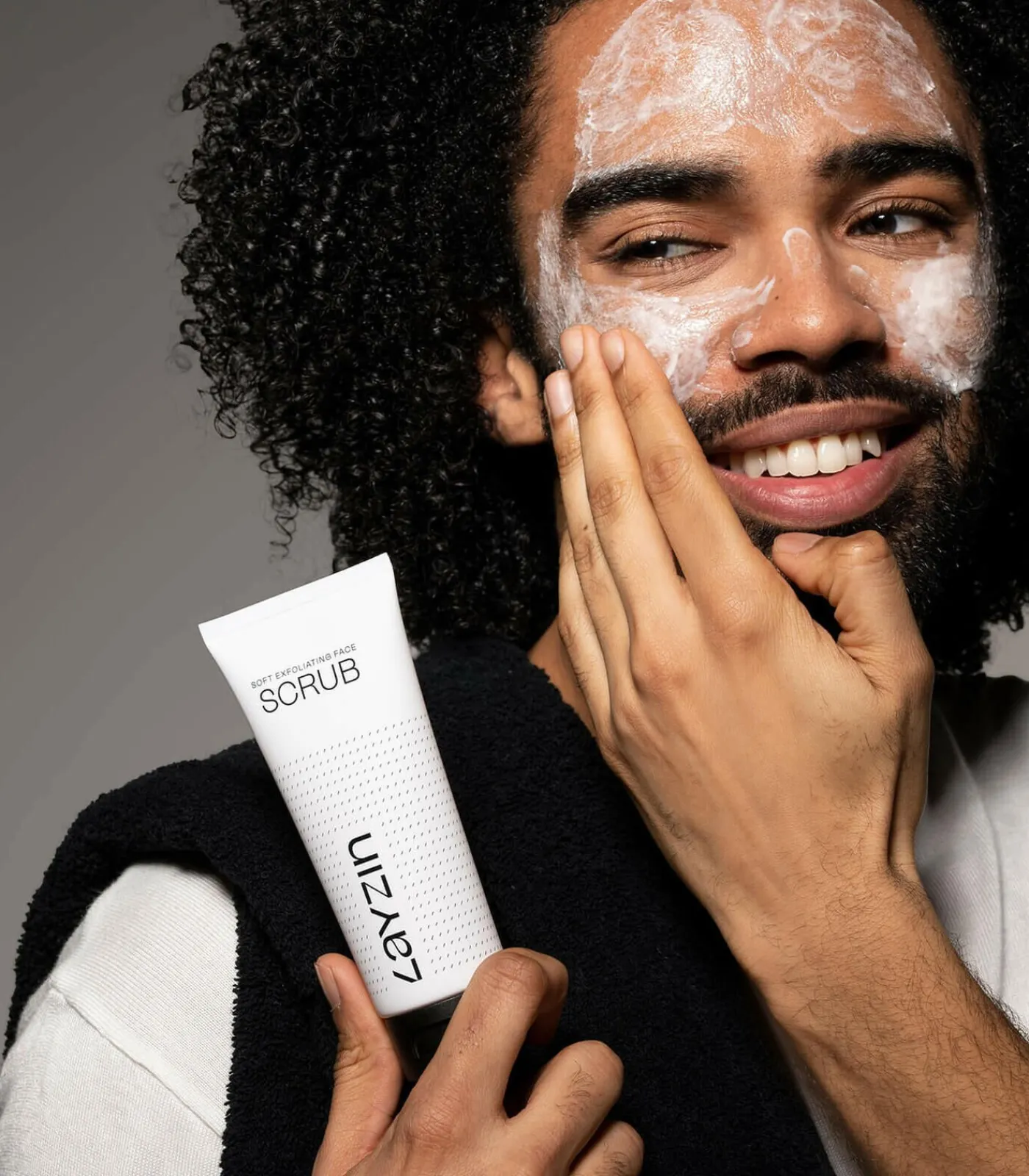 Hot Soft Exfoliating Gezicht Scrub Scrubs & Peelings