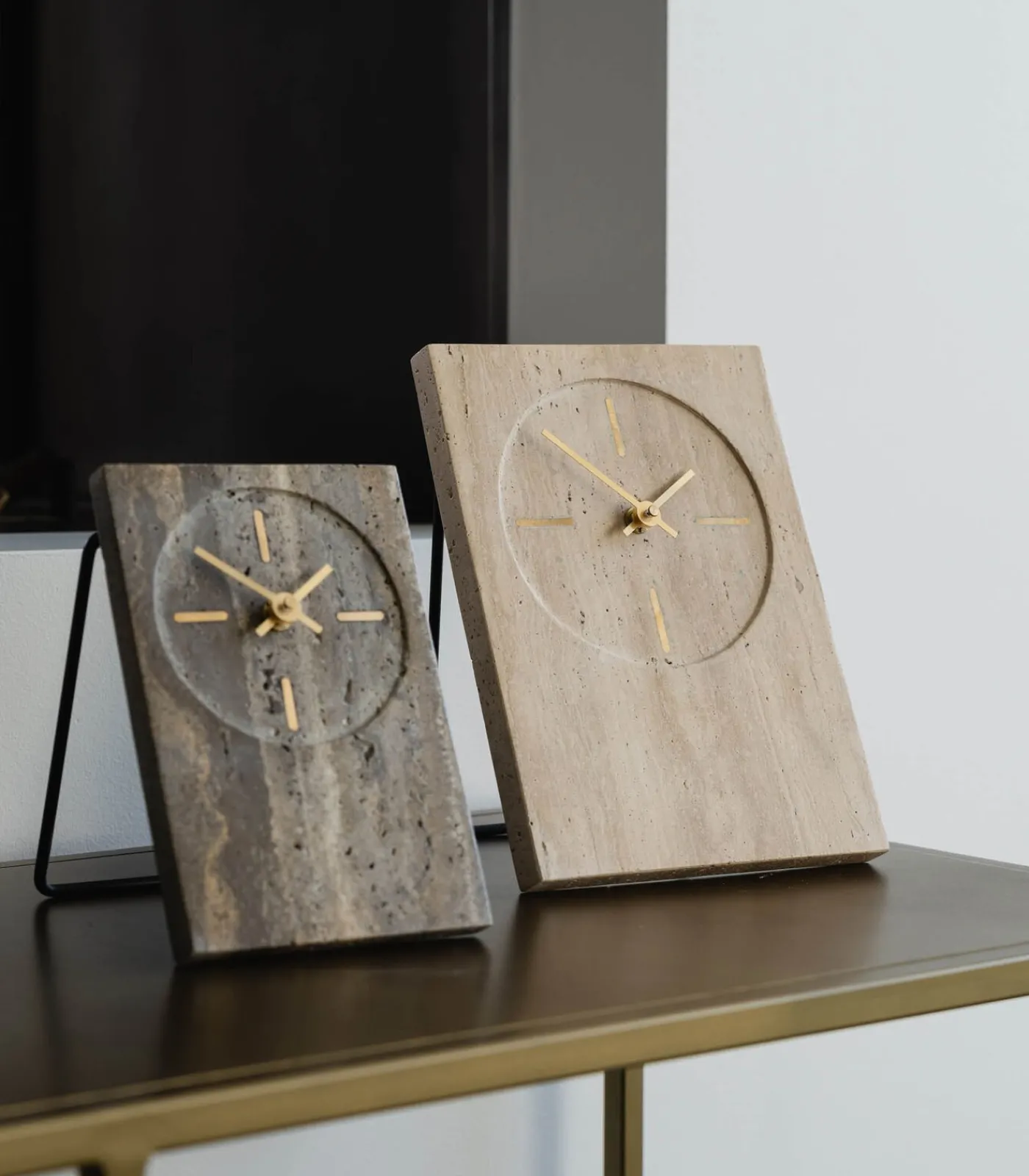 Outlet Tafelklok 12xH18cm travertijn grijs Zone Klokken