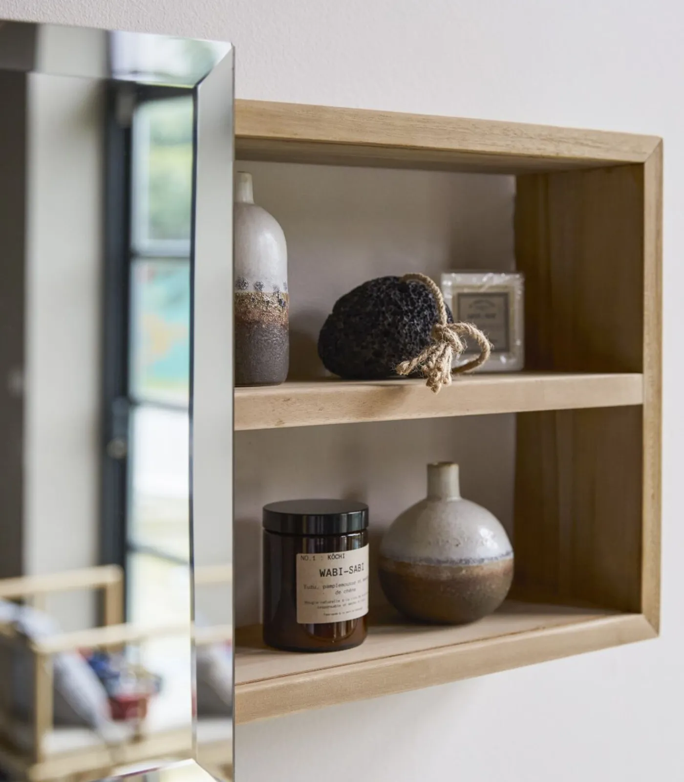 New Typo - Toiletkastje van massief teakhout Spiegels