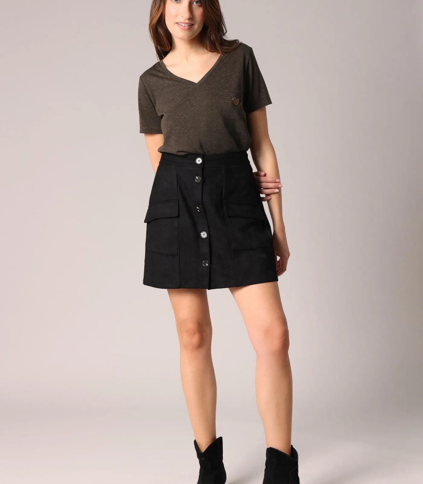 Outlet VALENTINA - Korte rok met opgestikte zakken en zichtbare knopen aan de voorkant DAMES Rokken