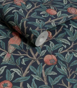 Vliesbehang Bird & Pomegranate Navy Blue Wanddecoratie