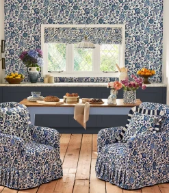 Graham & Brown Vliesbehang Strawberry Garden Blue