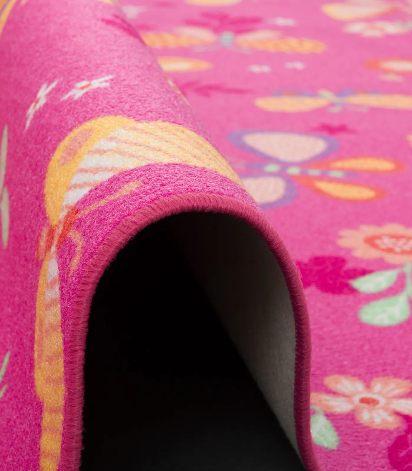 Snapstyle Vloerkleed Kinderen spelen Vlinder rond