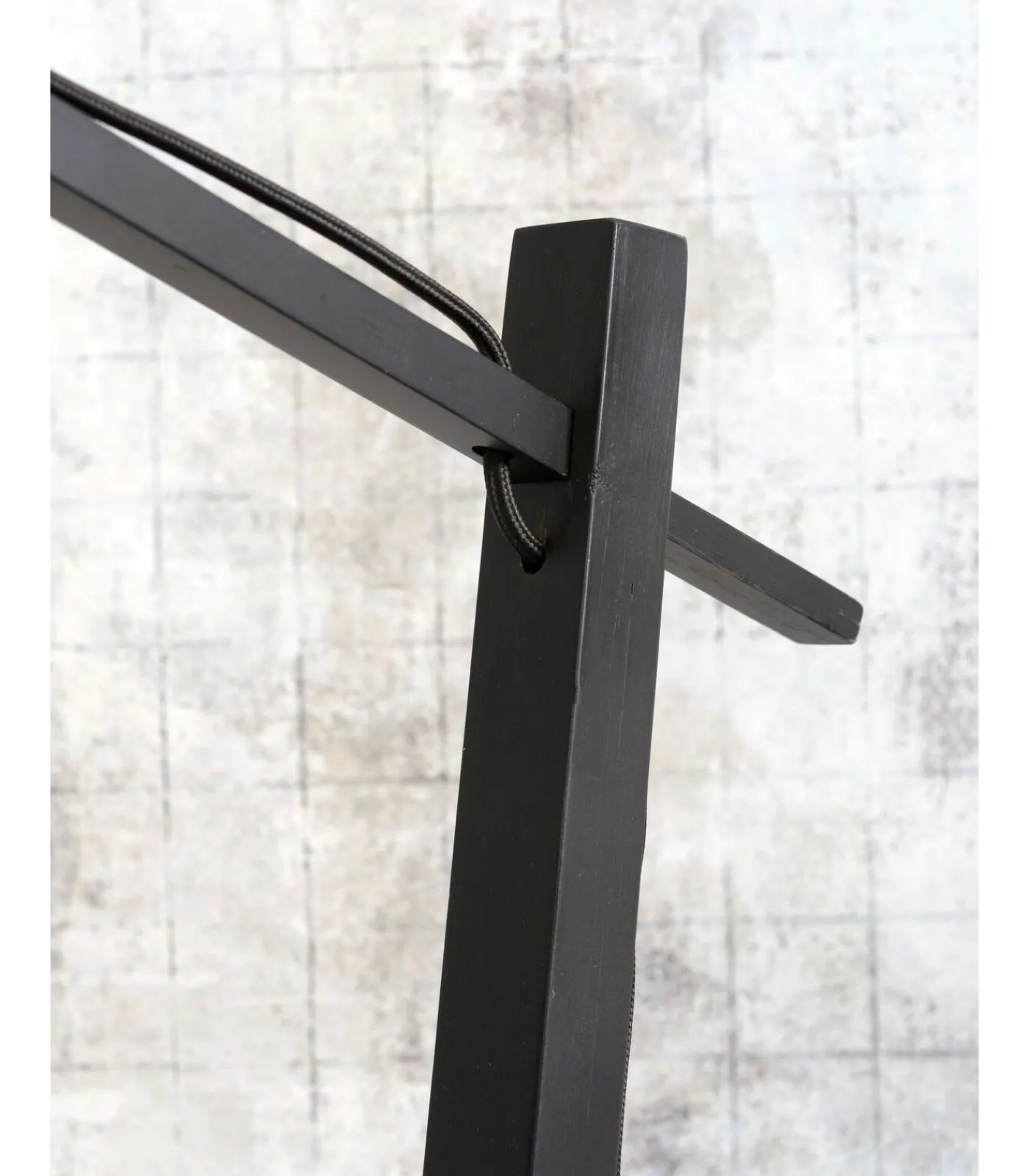 Discount Vloerlamp Hokkaido - Bamboe Zwart - 63x36x176cm Vloerlampen