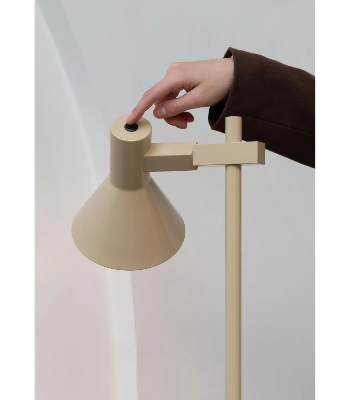It's about RoMi Vloerlamp Stavanger - Beige - 37x25x146cm