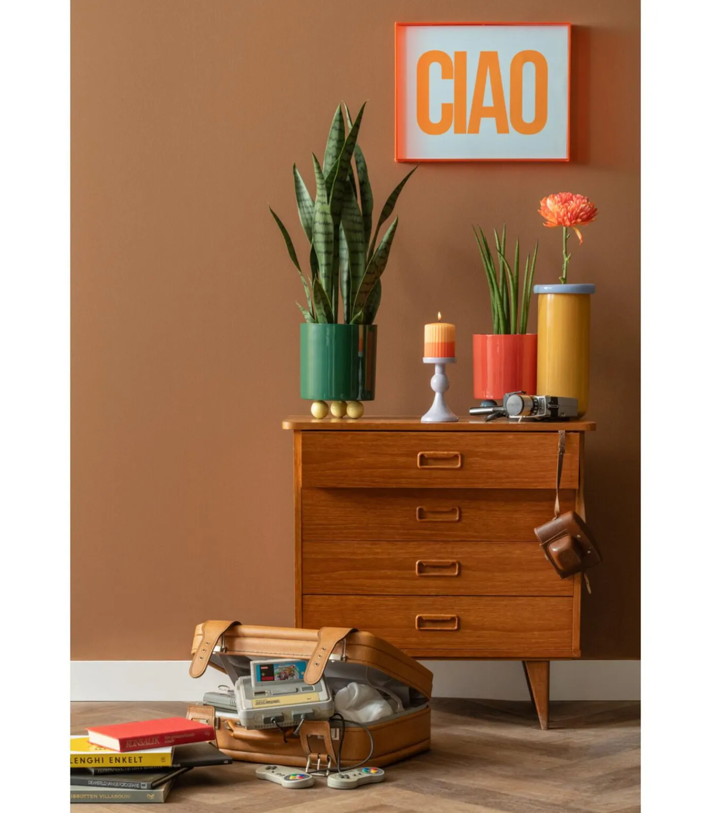 Discount Wanddecoratie Ciao Large - Oranje - 3x41x31cm Wanddecoratie