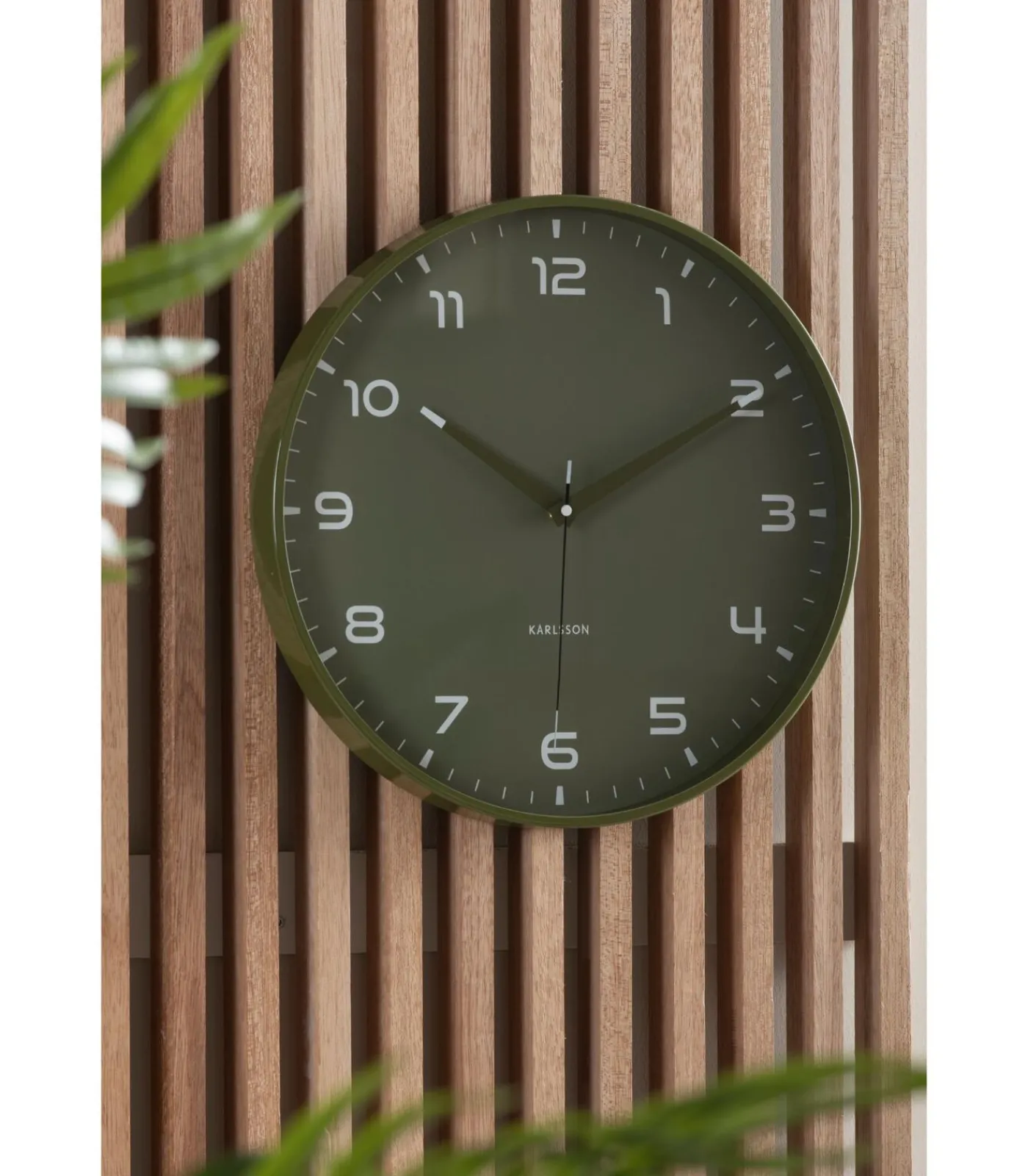Karlsson Wandklok Orgullo - Legergroen - Ø40cm