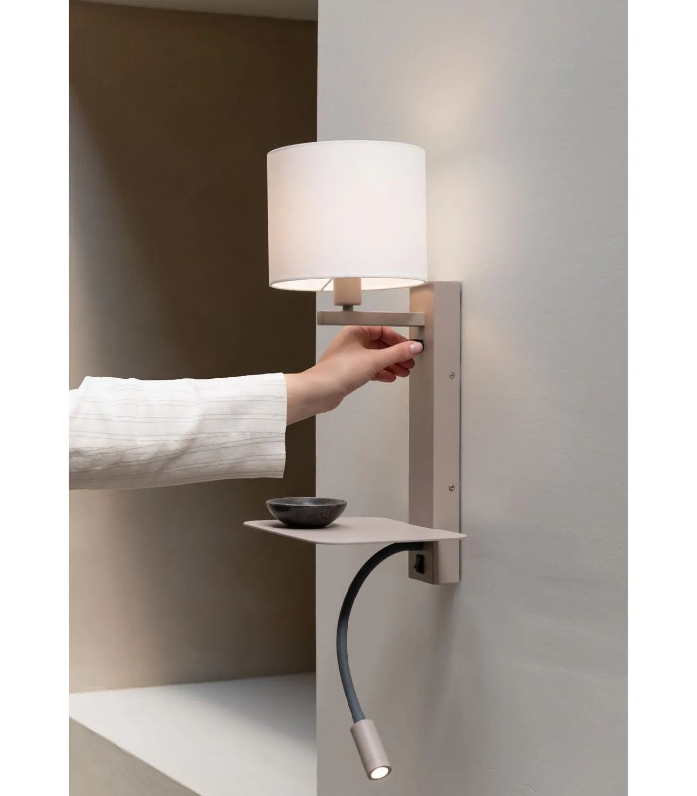 Hot Wandlamp Florence - Bruin - 24x24x52cm Muurverlichting