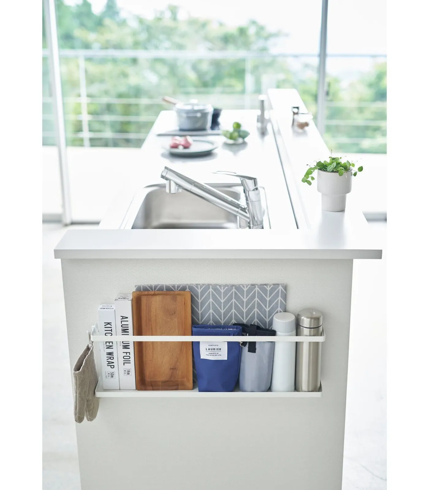 YAMAZAKI Wandrek - Tower - Wit