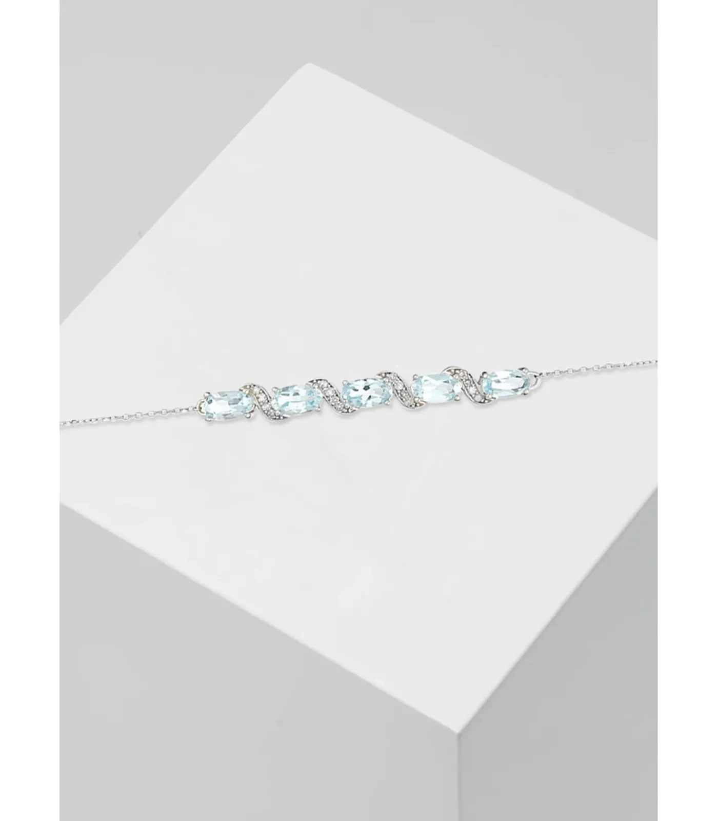 Sale Witgouden armband met diamanten en topaas DAMES Armbanden