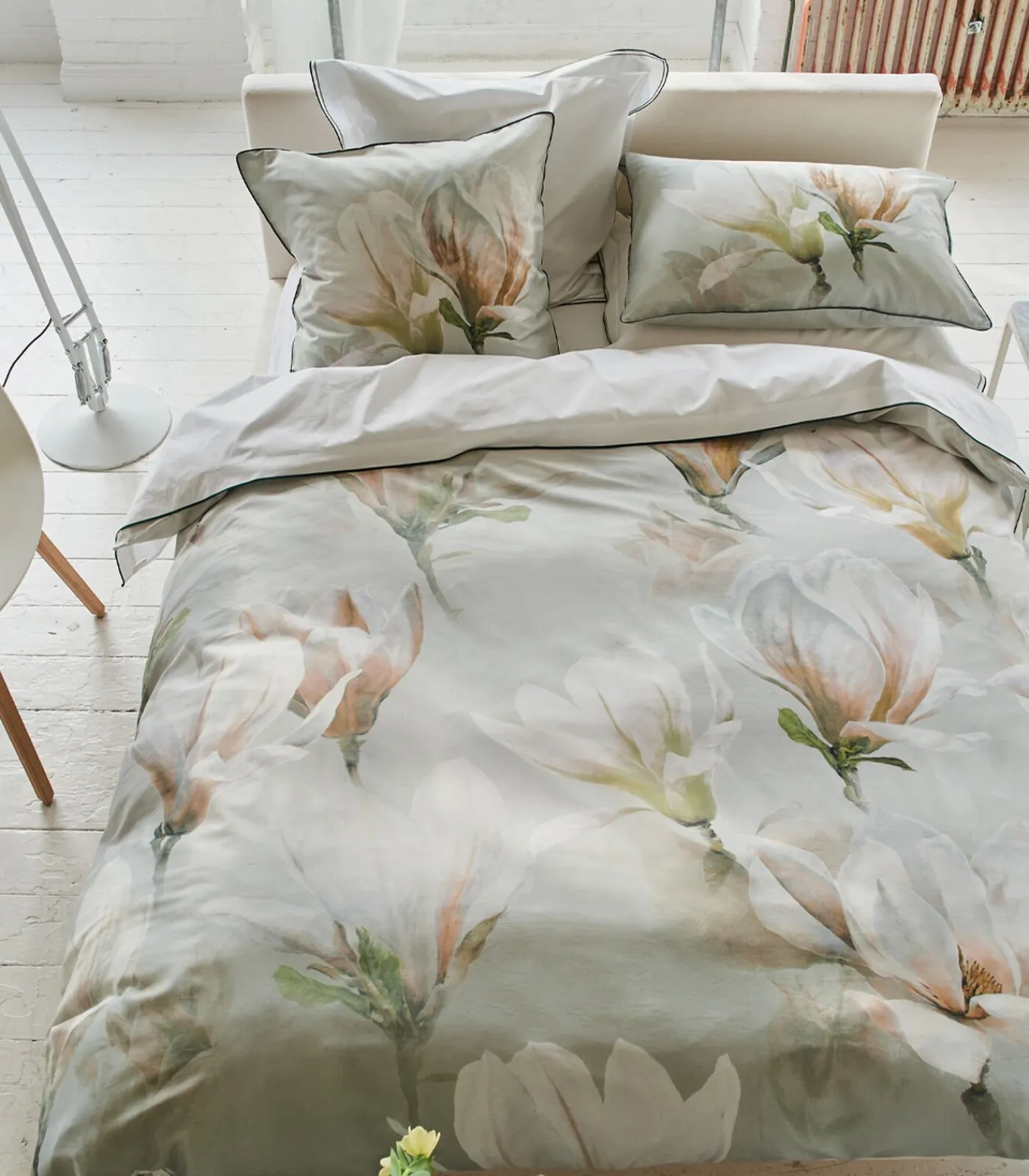 DESIGNERS GUILD Yulan Magnolia - Dekbedovertrek in katoen satijn met print