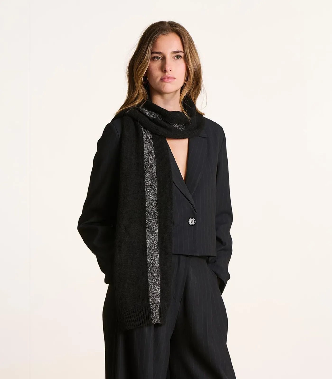 Zwarte gebreide sjaal met zilveren lurex DAMES Sjaals