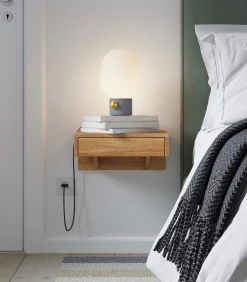 Sale Zwevend Nachtkastje BO in eikenhout Bedden